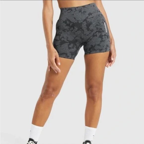 Gymshark Adapt Camo Seamless Shorts in Black/Camo Gray - Picture 1 of 7